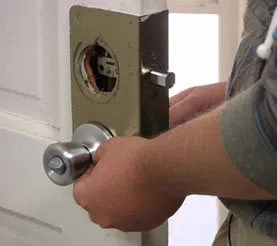 Apopka Lock And Locksmith Apopka, FL 407-549-5042 - 7a-Lock-Change